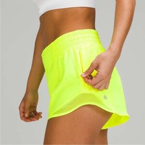 Lululemon Hotty Hot Low Rise 2.5 Shorts